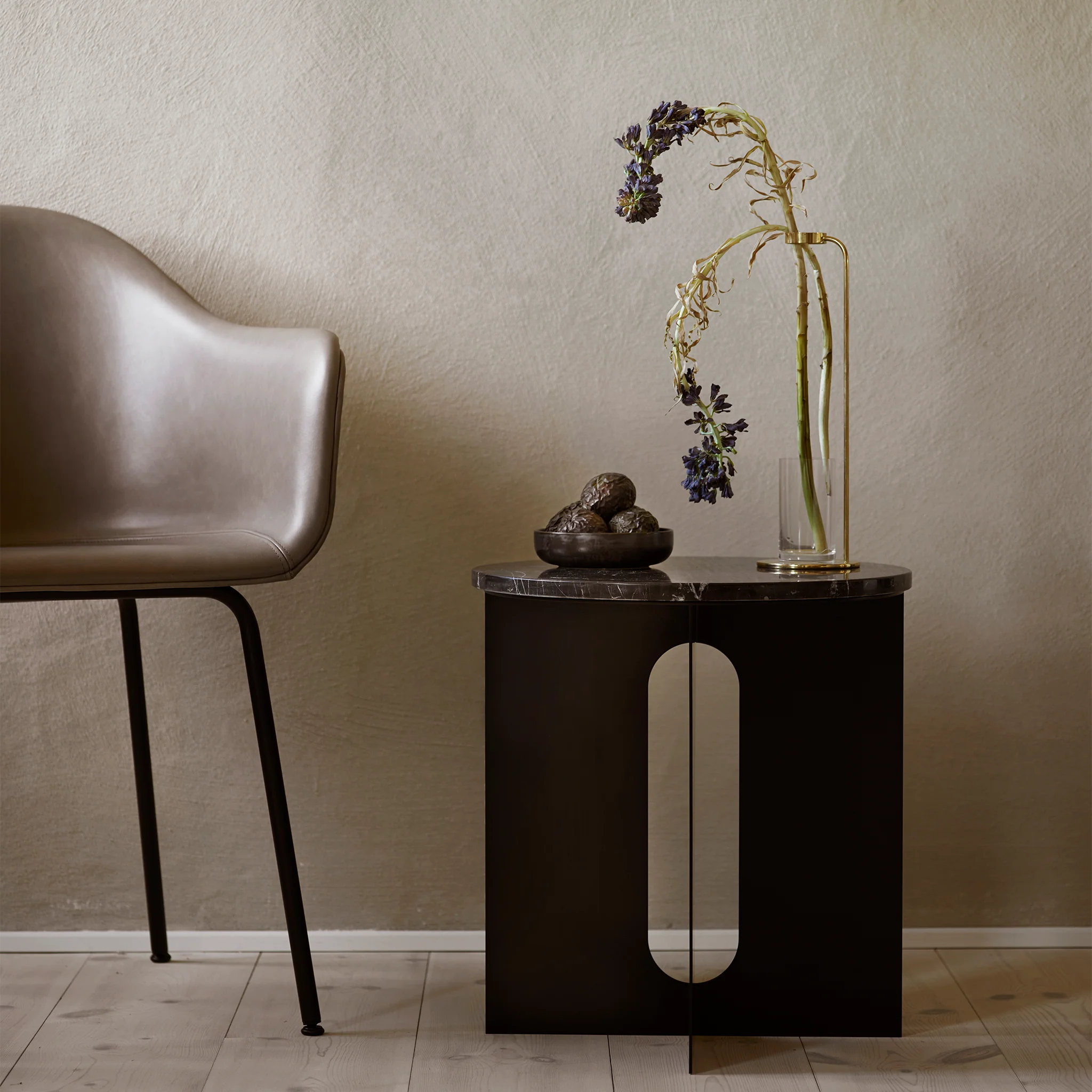 Androgyne Side Table Ø40 by Danielle Siggerud - Image 14