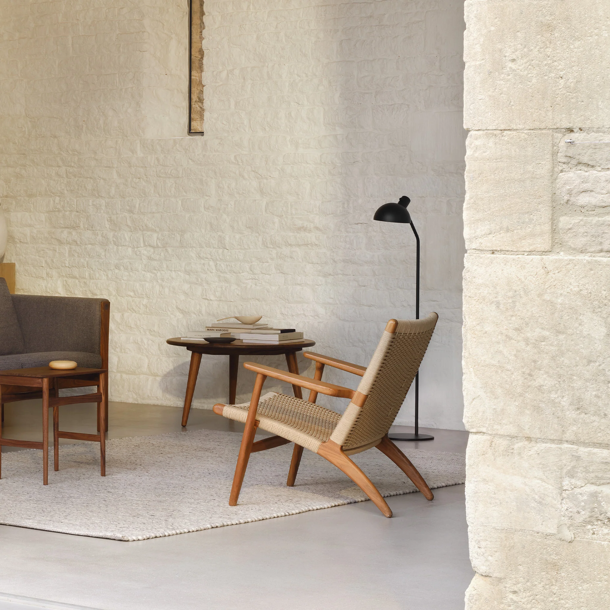 CH25 Lounge Chair by Carl Hansen & Søn - Image 9