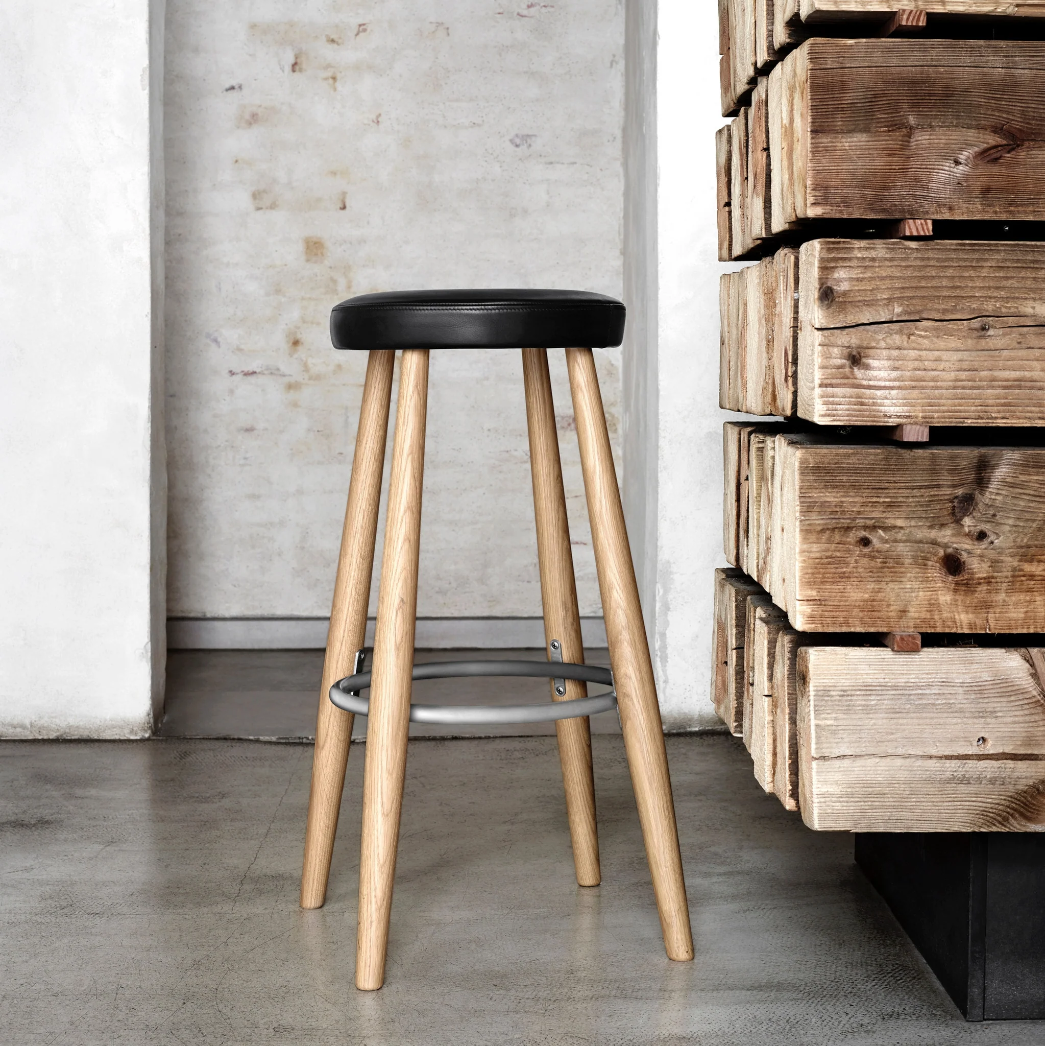 CH56 / CH58 Bar Stool by Carl Hansen & Søn - Image 4