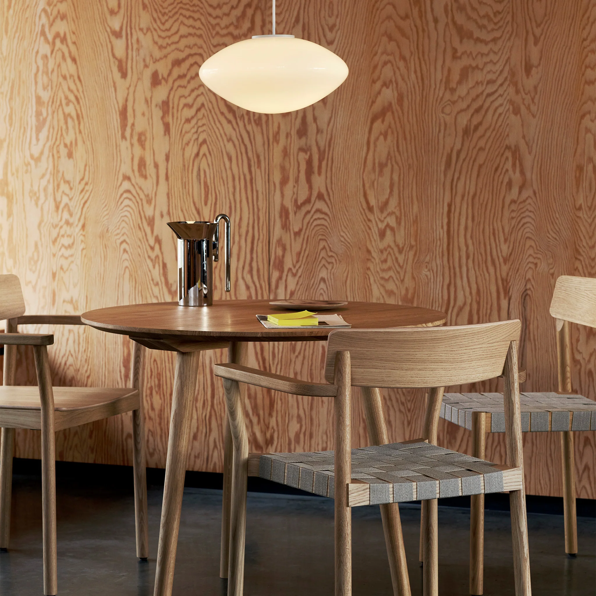 In Between Round Dining Table SK4 by &Tradition - Image 8