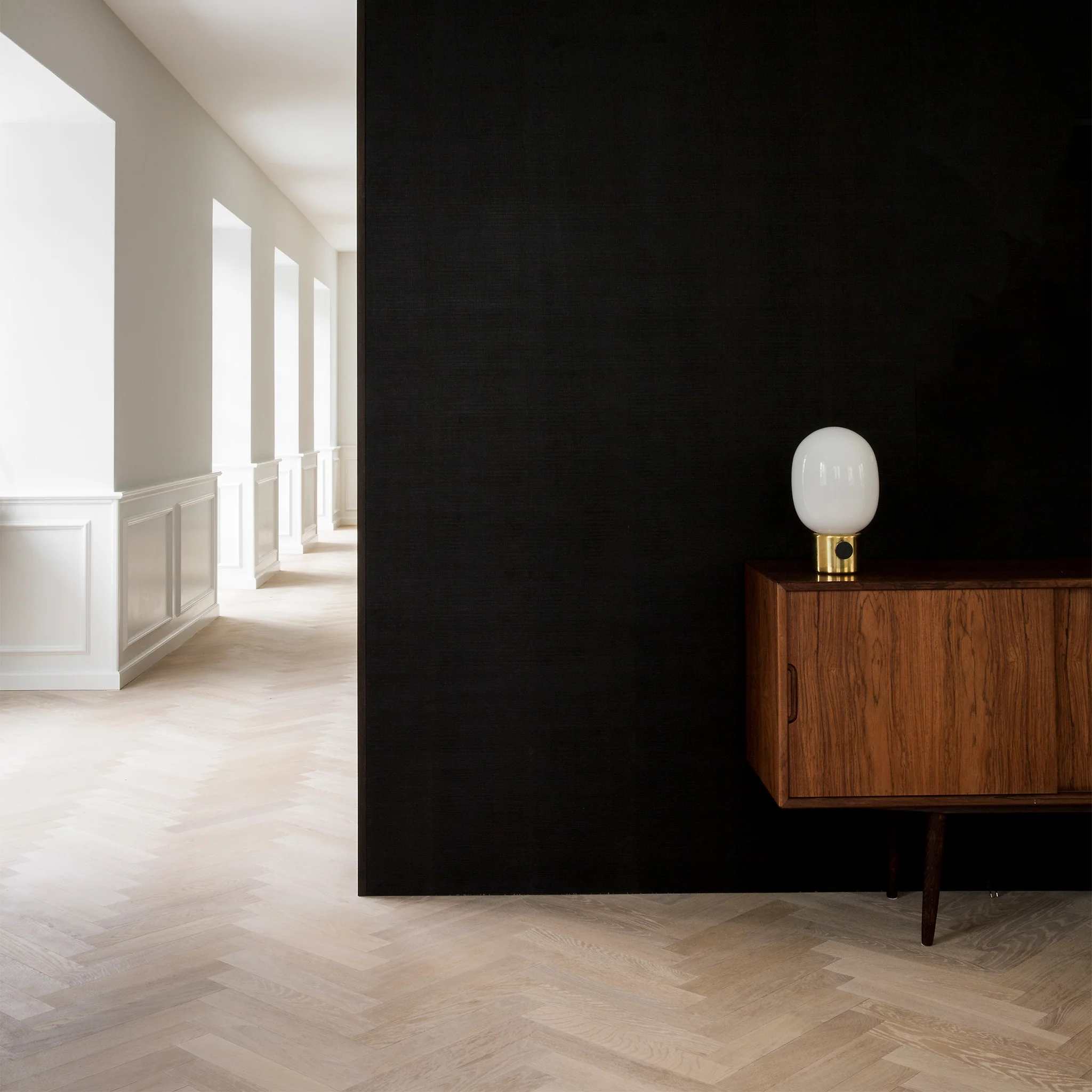 JWDA Table Lamp - Brass by Jonas Wagnell - Image 5