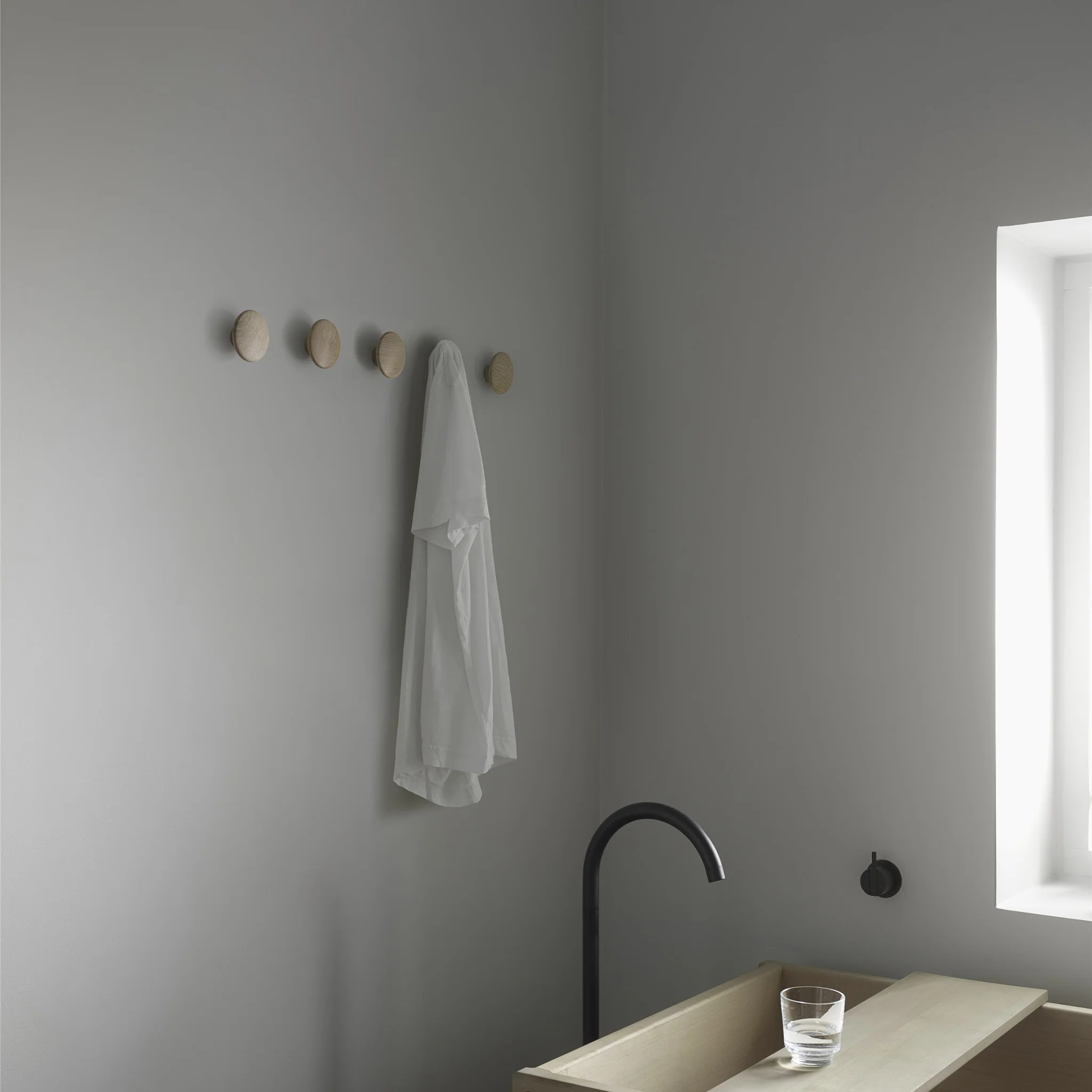 The Dots Hooks Set of 5 Wood by Muuto - Image 4