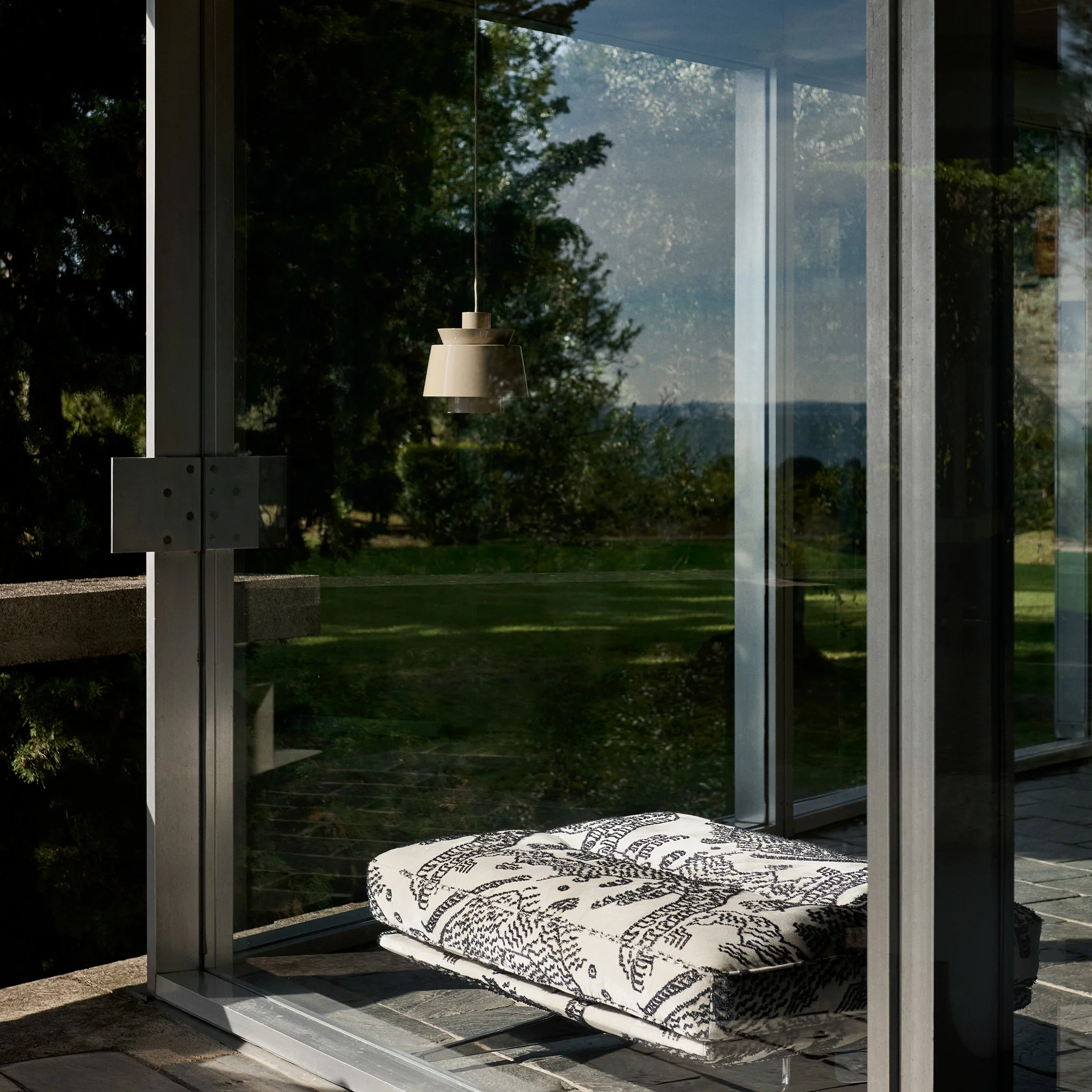 Utzon Lamp JU1 by &Tradition - Image 5